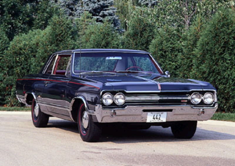 L'équilibre général était le point fort de l'Oldsmobile Cutlass 4-4-2 de 1965.