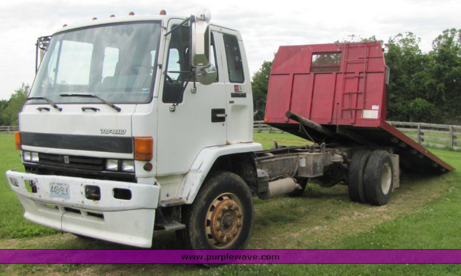 3326.JPG- 1987 GMC 7000 cabine avant sur 24 camions de recul, 257 651 milles