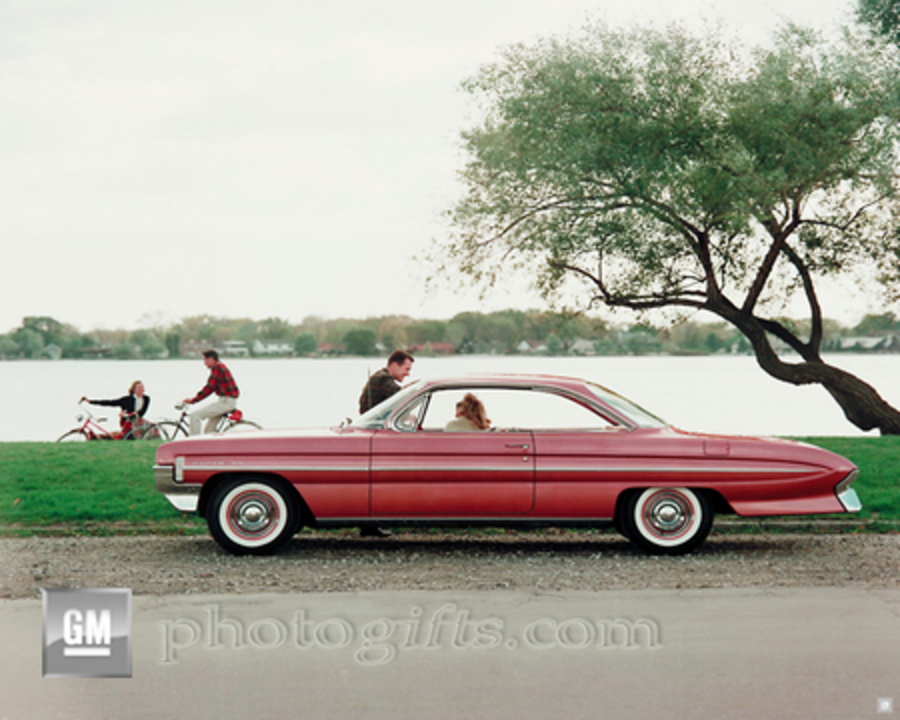 1961 Oldsmobile 98 Coupe de Vacances OLDS-010