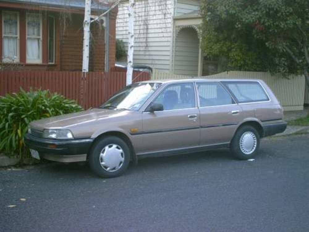 Toyota Camry 1987 универсал