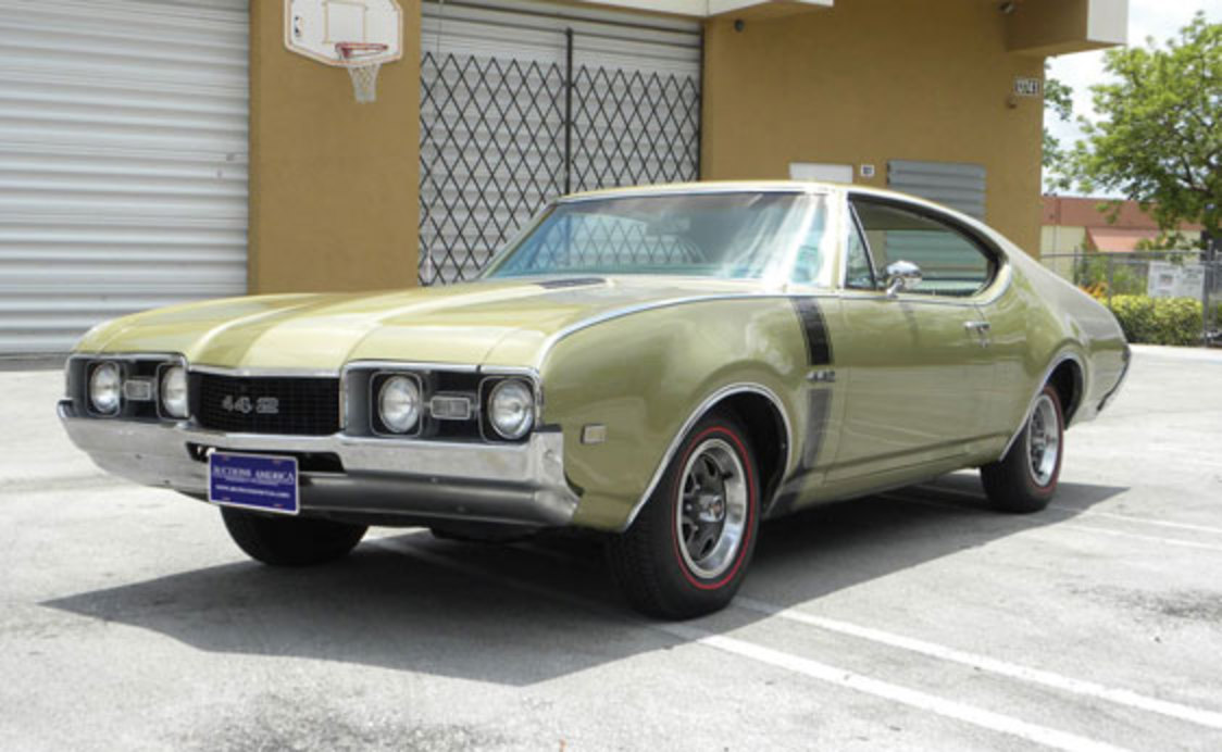 Coupe Oldsmobile 4-4-2 1968