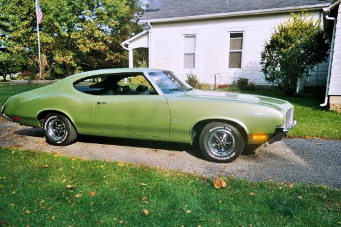 1972 Oldsmobile Cutlass 2dr HT ::113,500 :: CarWorldConnect :: SAINT LOUIS,