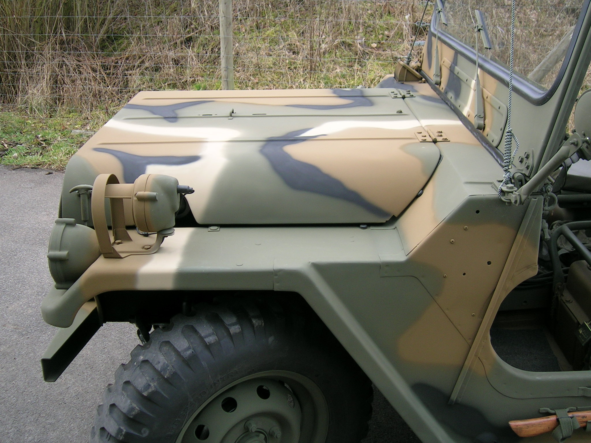 Mein M151 A2 Ford Mutt vor meiner Halle. Mots clés: 4 - Fleck Tarnung, Flecktarn,