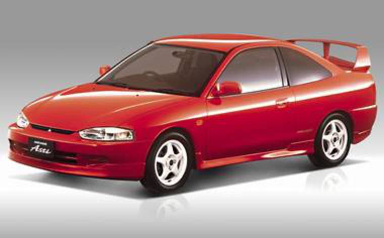 Mitsubishi lancer asti z