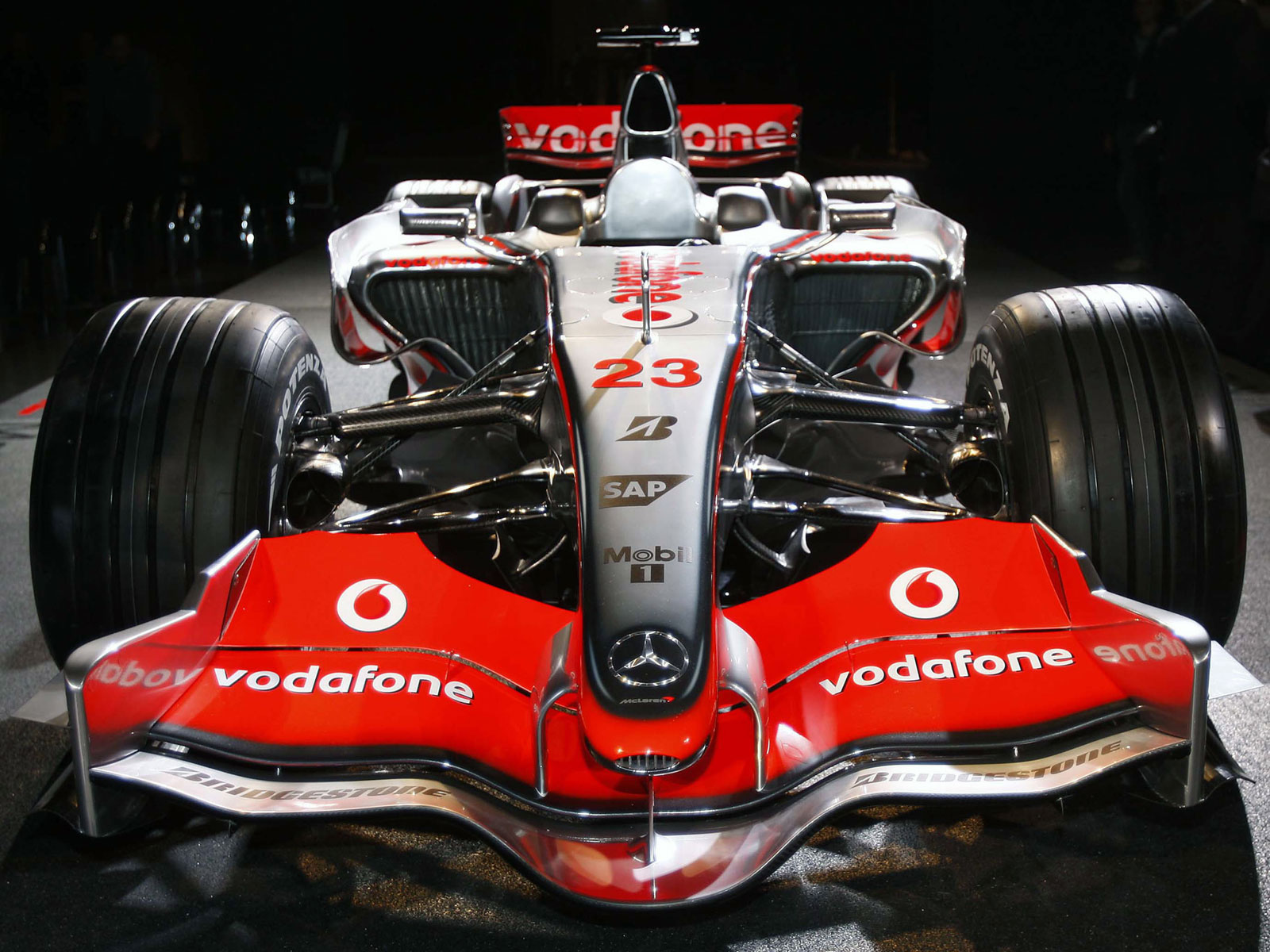 Vous pouvez voter pour cette photo McLaren MP4-23