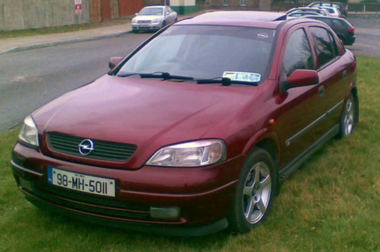 Opel Astra Classique 17 TD. Voir Télécharger le fond d'écran. 625x414. Commentaire