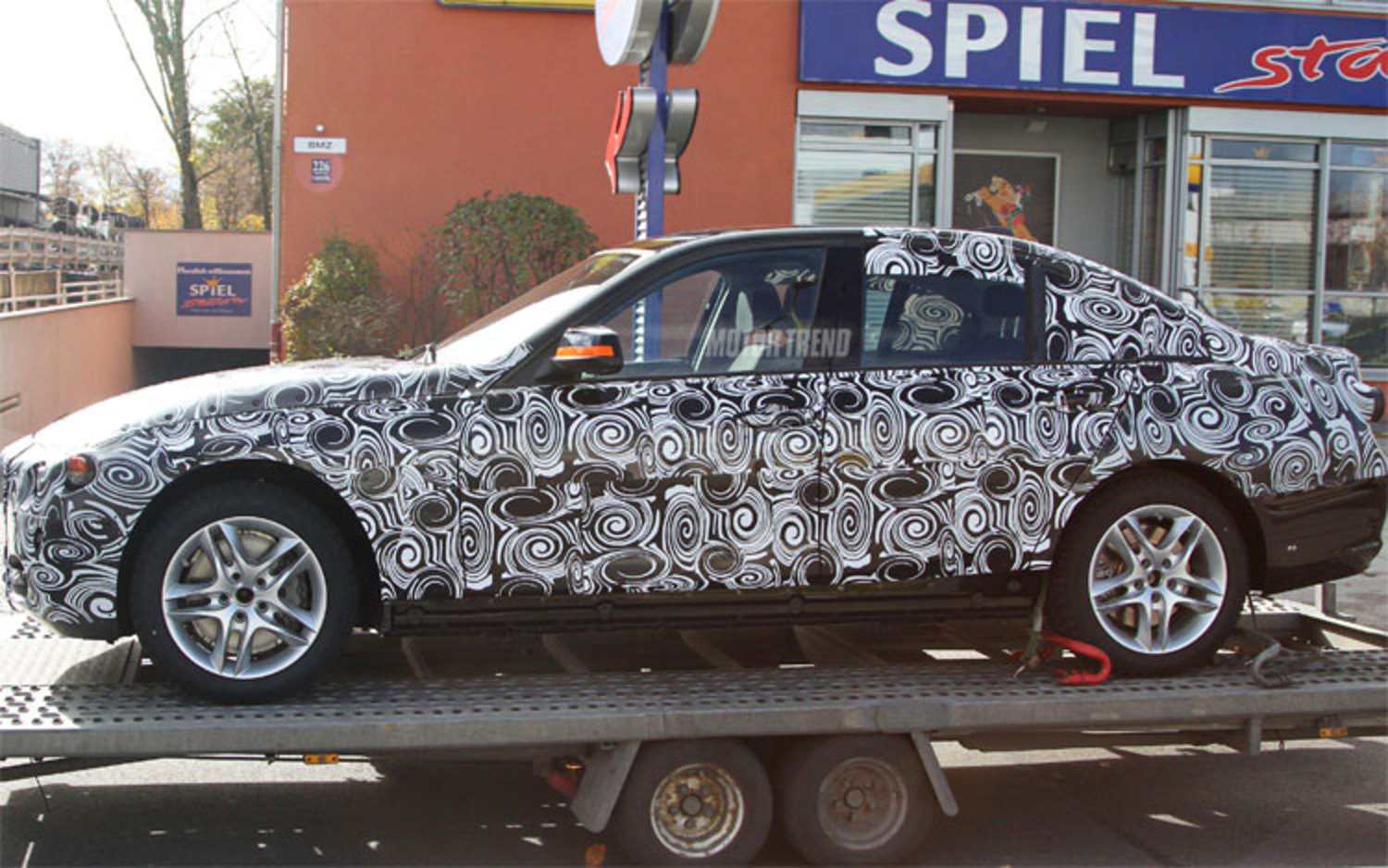 Un prototype de BMW Série 3 de nouvelle Génération à l'air libre