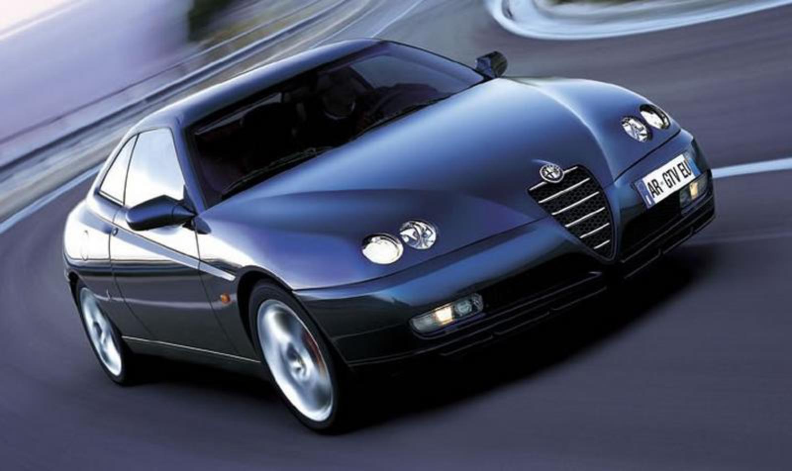 Alfa Romeo GTV. Lifting de l'Alfa Romeo GTV. Le GTV a été communiqué à la presse