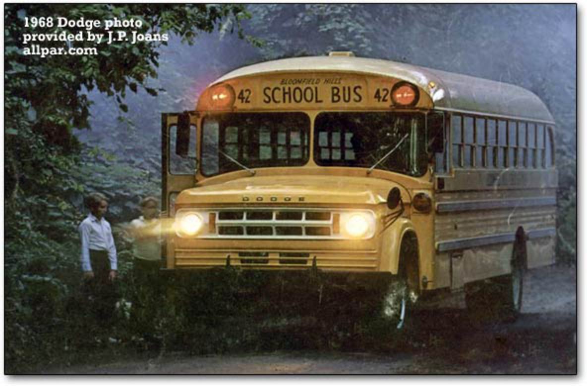Dodge School Bus - énorme collection de voitures, nouvelles et critiques automobiles,