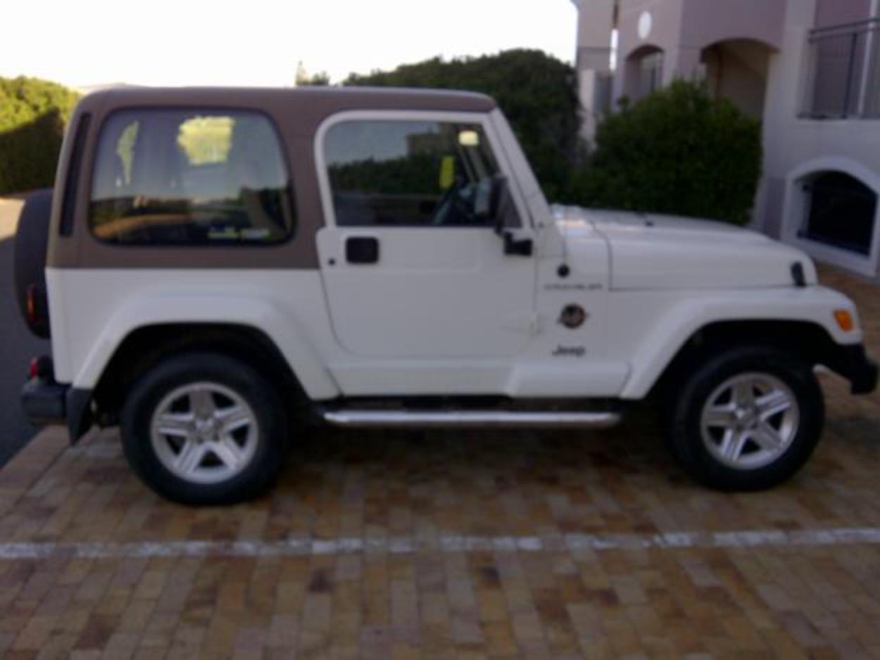 Jeep Wrangler 4.0L Sahara 2001 - Le Cap