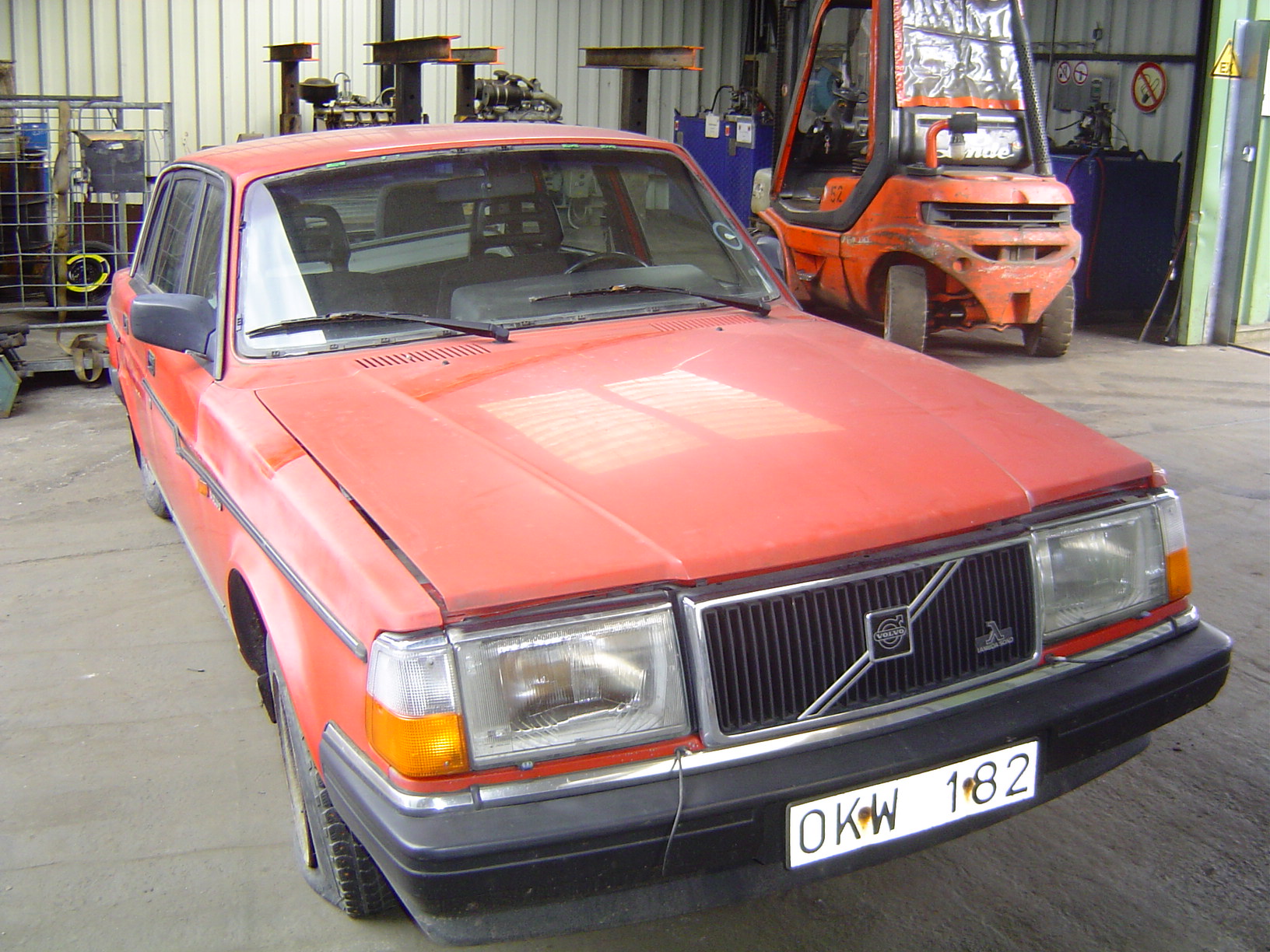 Limousine allongée Volvo 240 (Image â