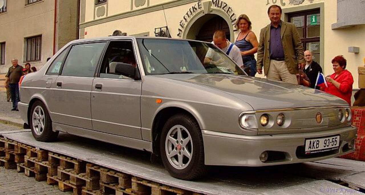 Tatra 700