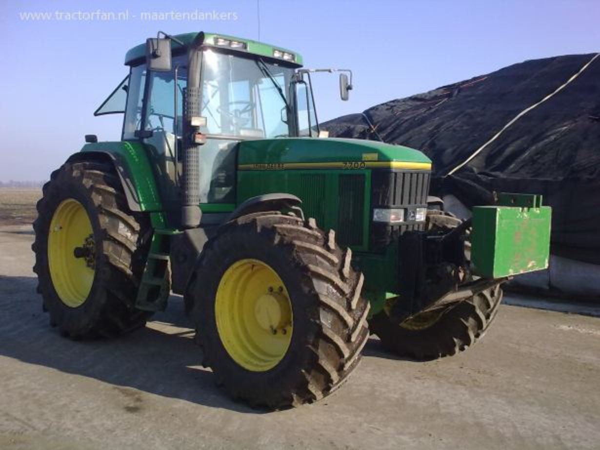 John deere 7700