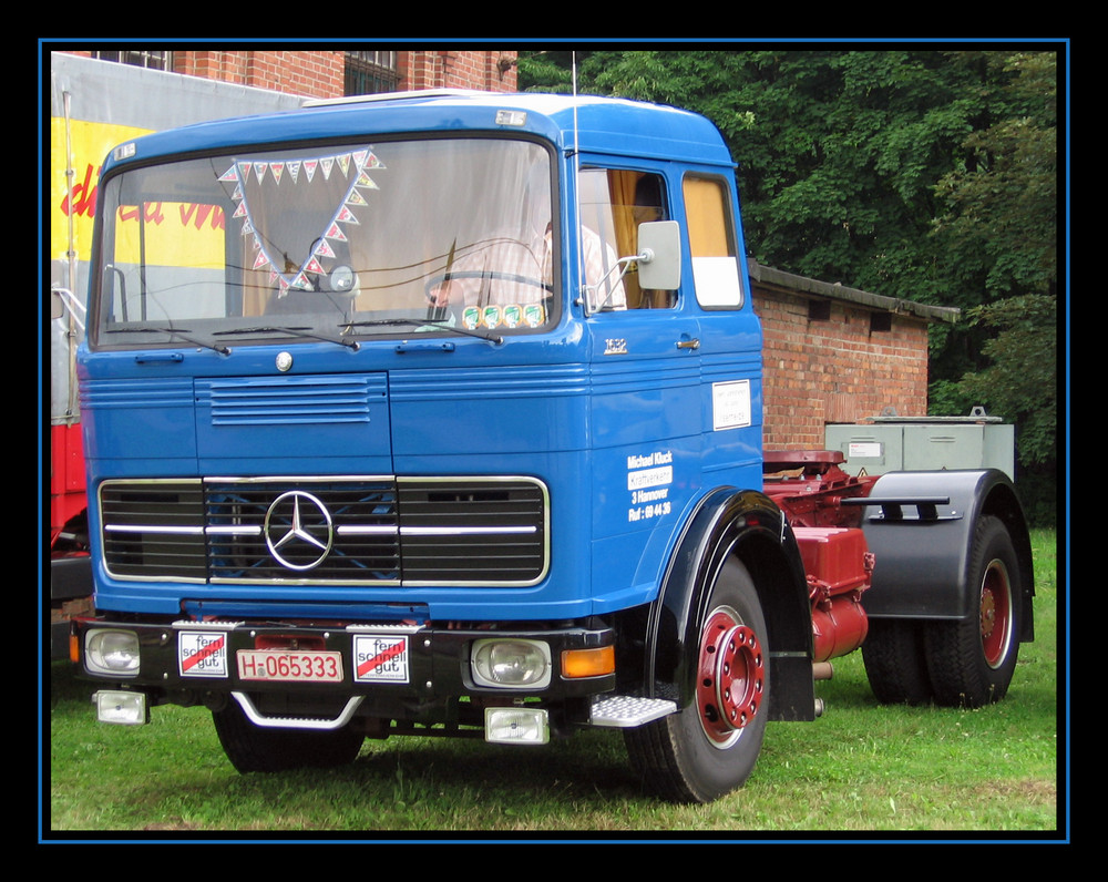 Mercedes-benz 1632