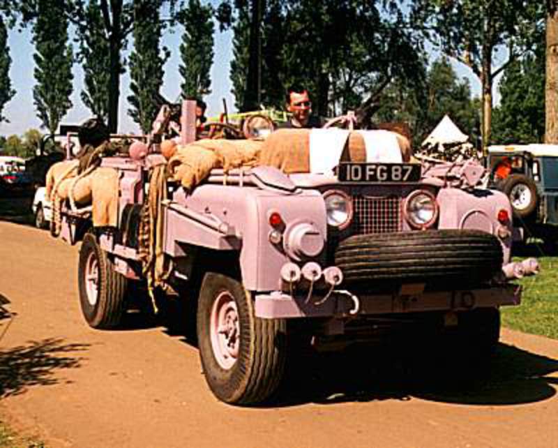 Land rover rose