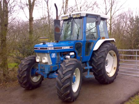 Ford 7610