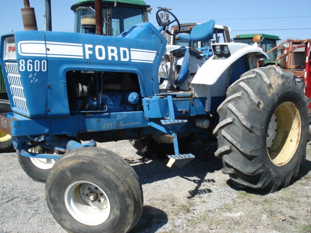 Modèle : Ford 9600