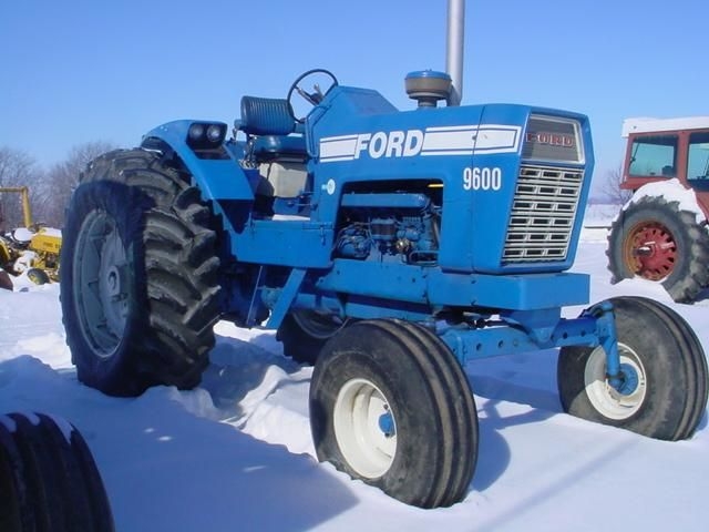 Modèle : Ford 9600