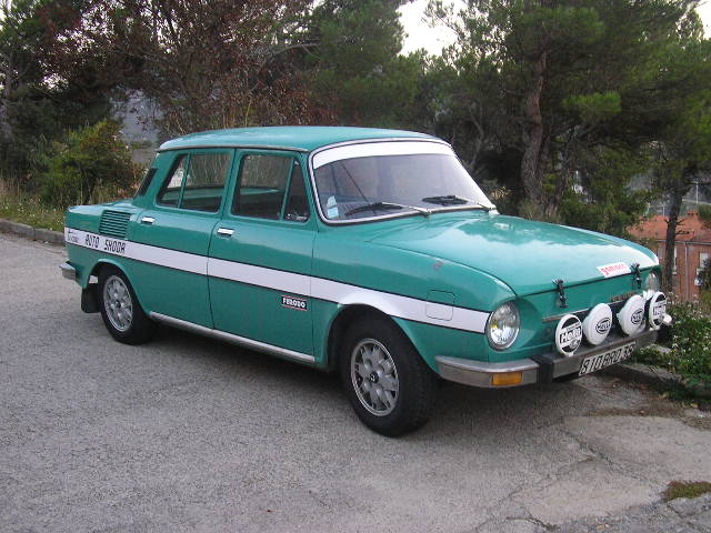 Skoda 100