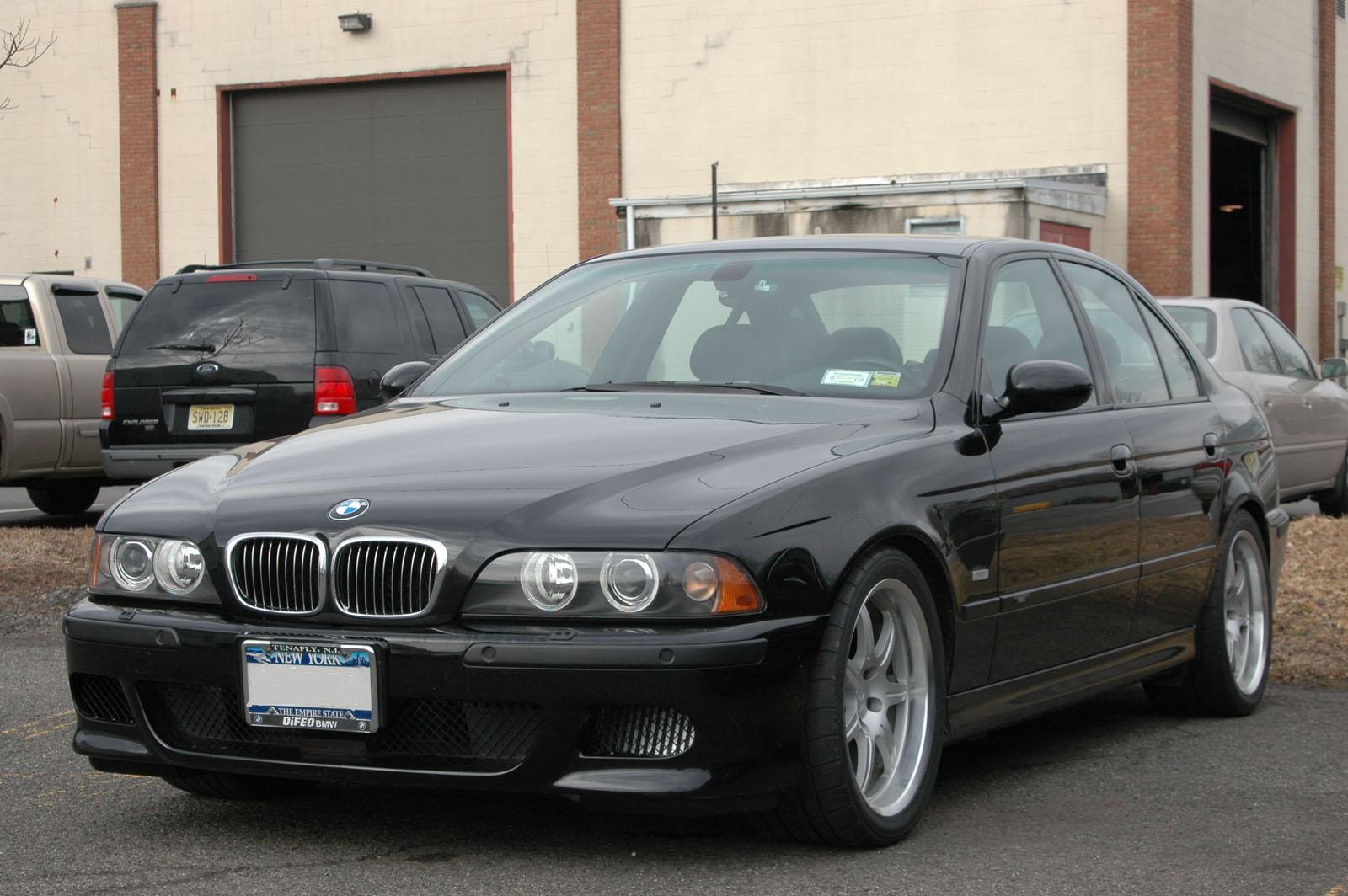 5 2003 года. BMW 5 2003. BMW m5 2003. BMW 5 2003 года. БМВ м5 2003 года.