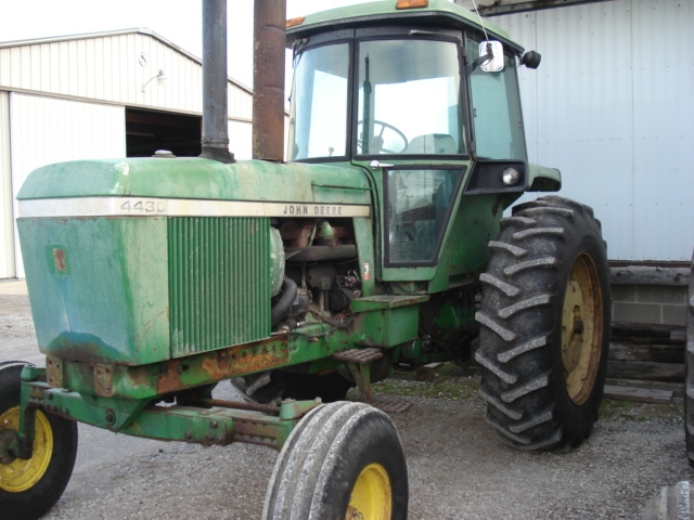 John deere 4430