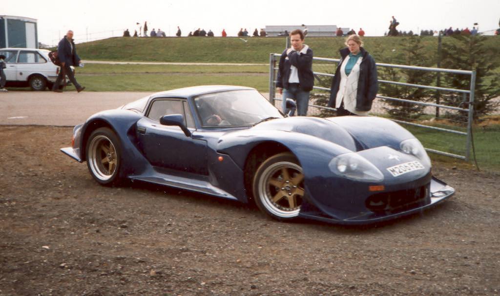 Marcos LM 400