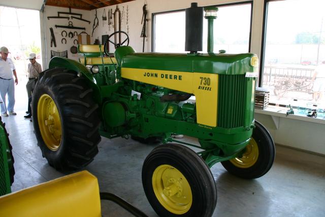 John deere 730