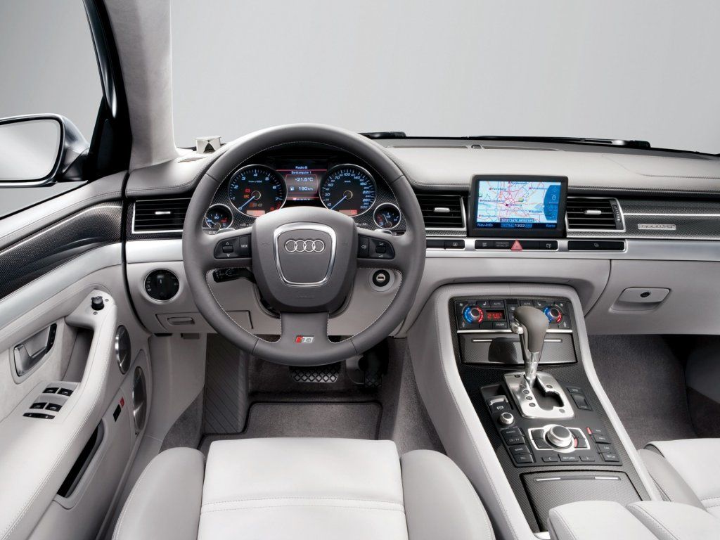 Audi D8