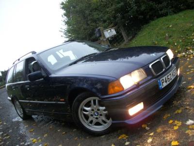 BMW 323i Immobilier