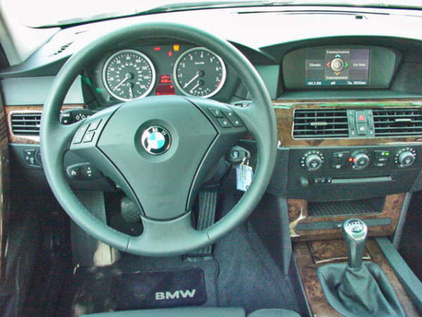 BMW 525x