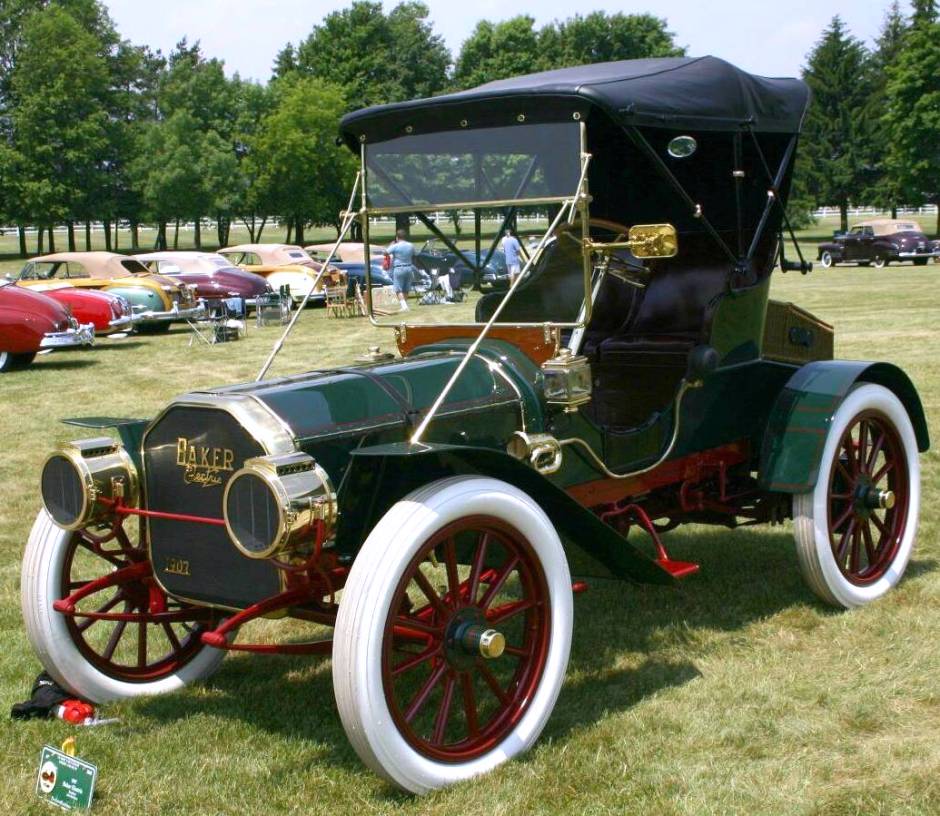 Runabout Impérial Électrique Baker