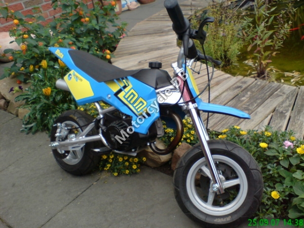 Blata minimotard