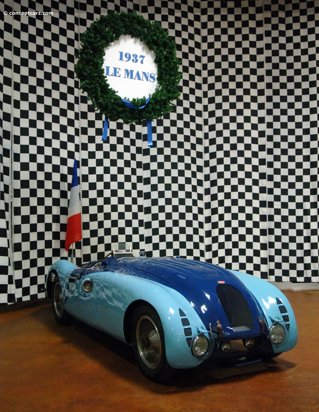 Bugatti Veyron 36