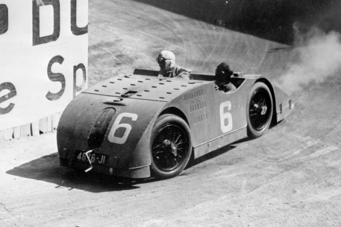 Réservoir Bugatti Type 32