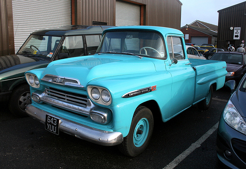 Pick-up Chevrolet Apache 32