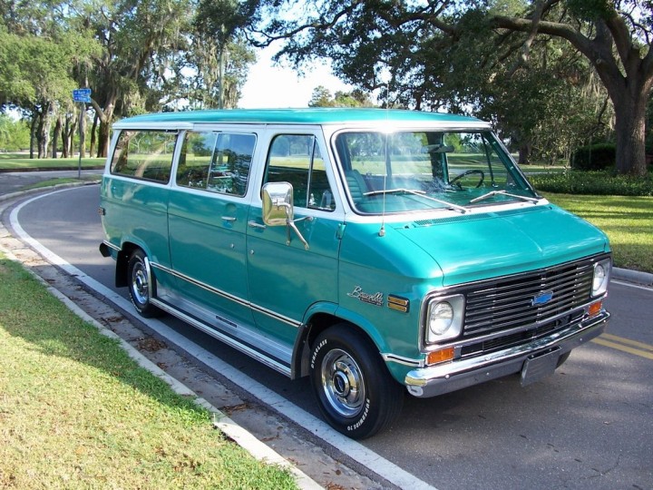 Fourgonnette Chevrolet Beauville 20