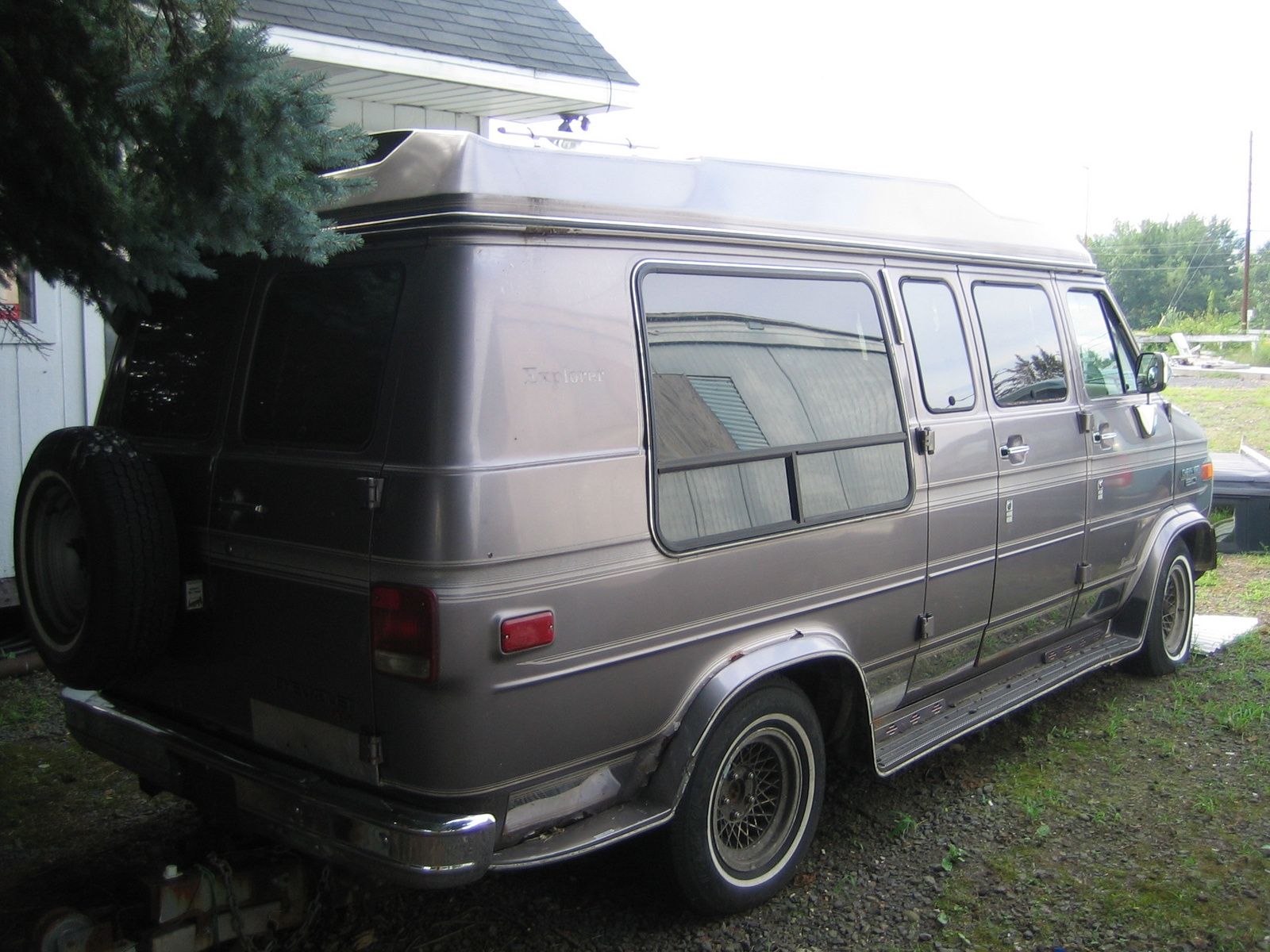 Fourgon de conversion Chevrolet Chevyvan 20