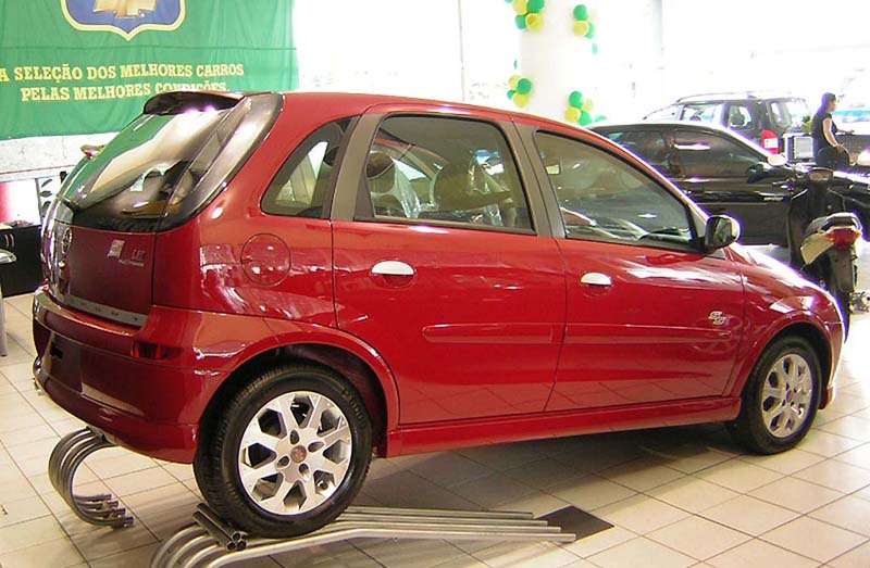 Chevrolet Corsa Evolution 18 GL Berline