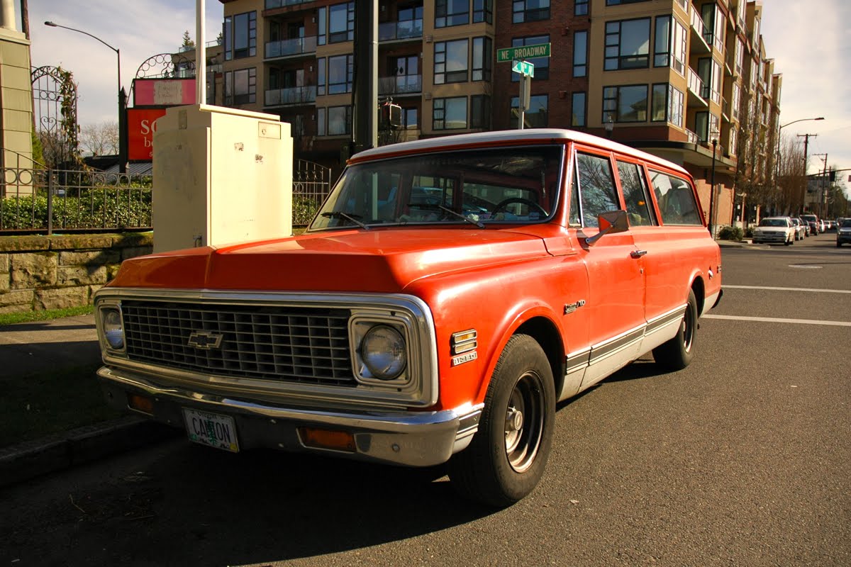 Chevrolet Custom Suburban 10