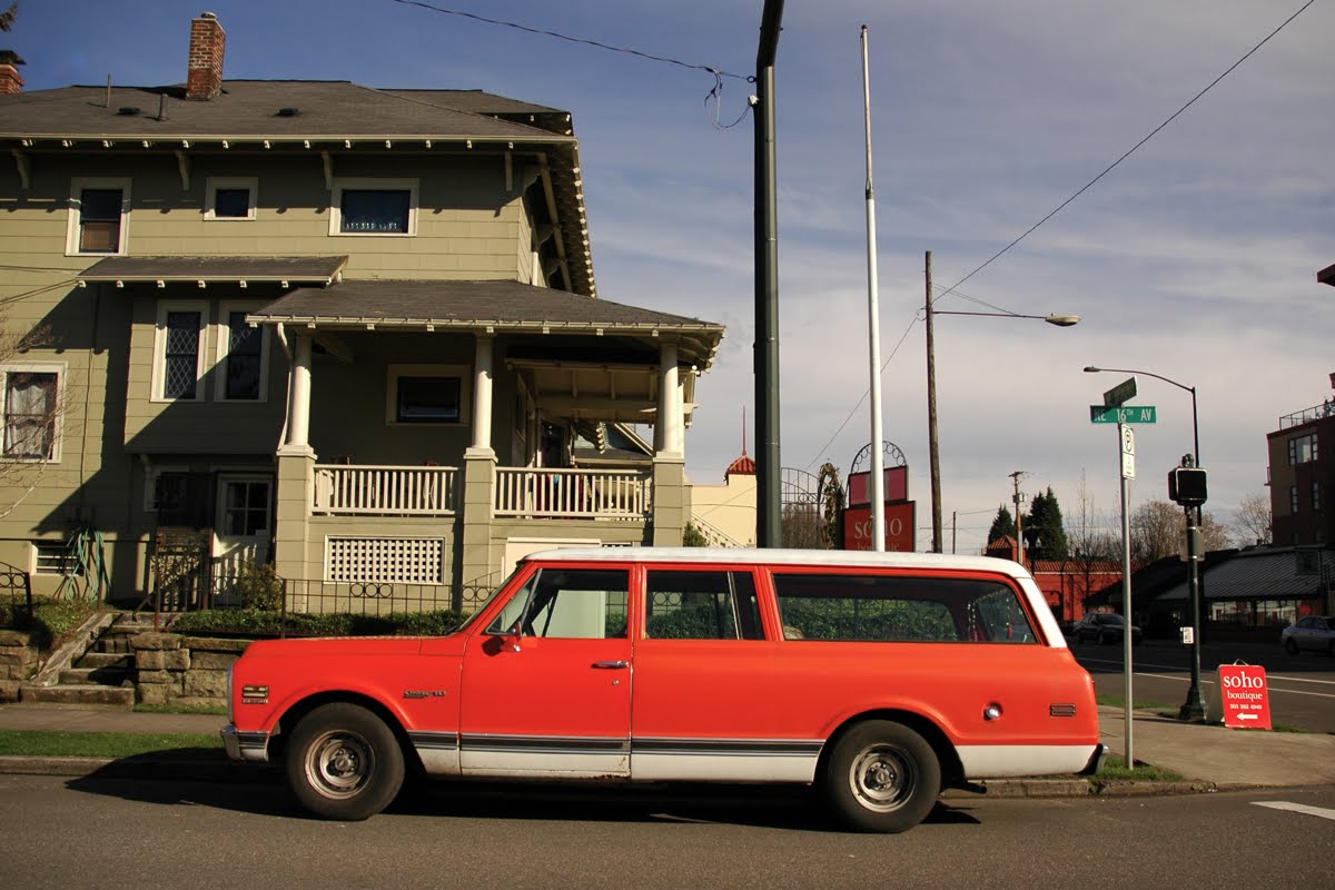 Chevrolet Custom Suburban 10