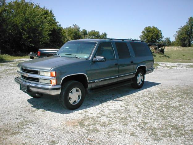 Chevrolet Suburban 8 portes