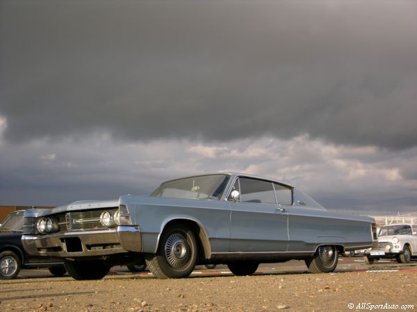 Coupe d'affaires Chrysler New Yorker