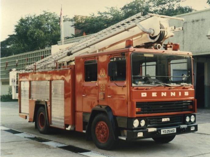 Camion de pompiers Dennis