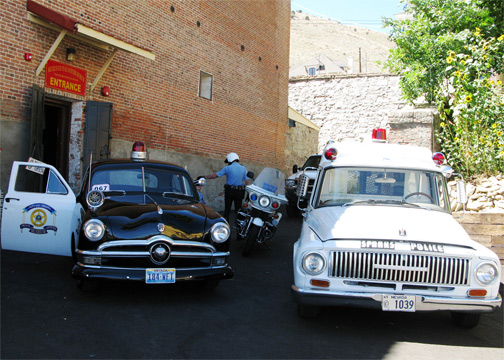 Voiture de police personnalisée Ford