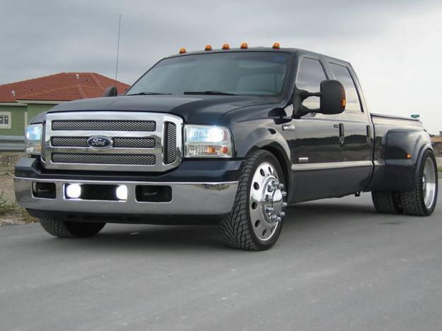 Ford F-350 Lariat Super Duty