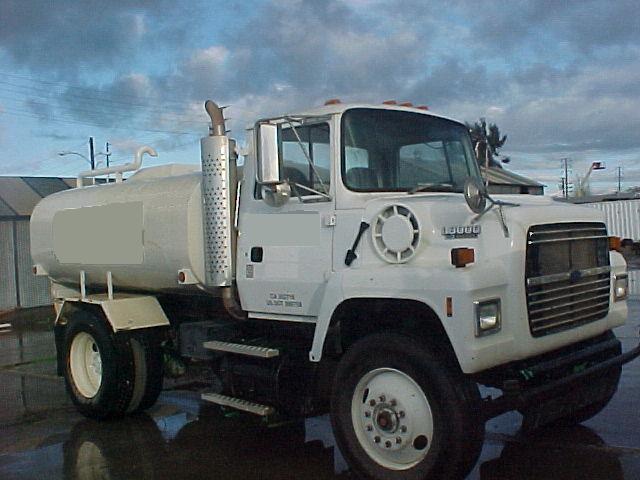 Ford L-8000