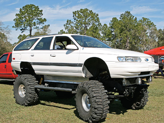 Ford Taurus L 30 Wagon