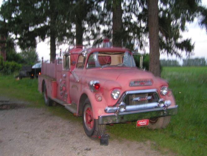 Camion de pompiers GMC 450
