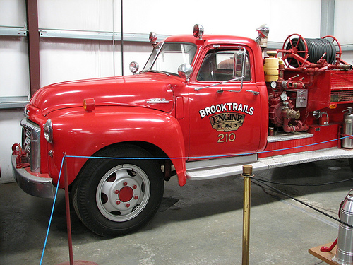 Camion de pompiers GMC 450