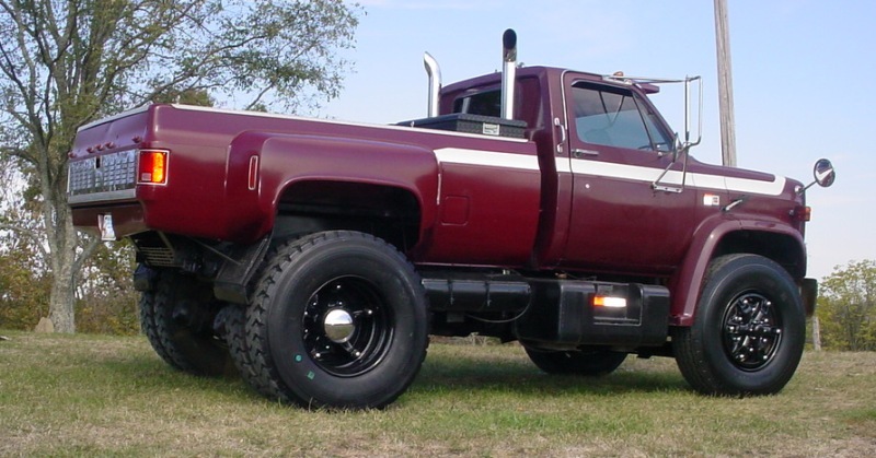 Modèle : GMC 7000